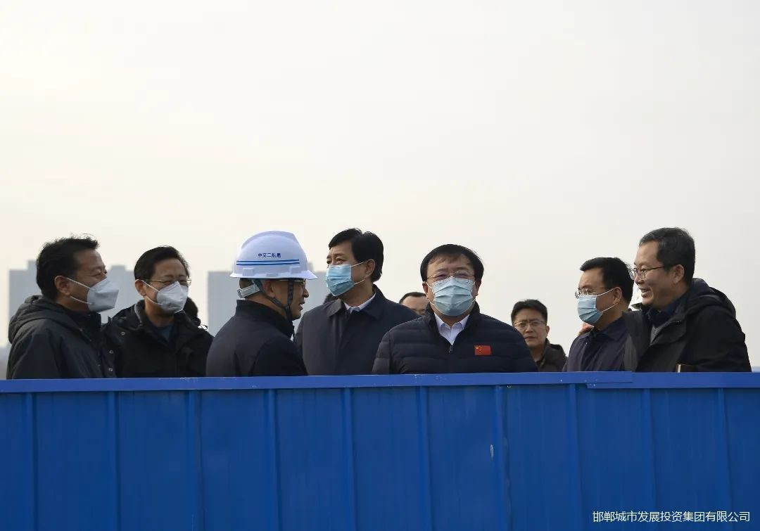 張永新副市長(cháng)調研西填池、北屯頭（一期）回遷安置房和東湖高中項目建設